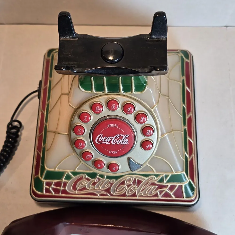 2001 Coca-Cola Stained Glass Look Light Up Telephone Polyconcept 841.053 Works!